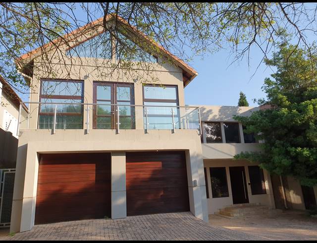 5 BEDROOM CLUSTER TO LET IN BENMORE GARDENS